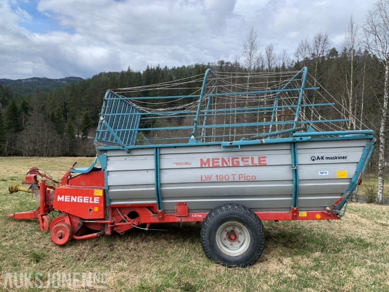 1992 MENGELE LW190 T LESSEVOGN - Machine agricole: photos 1 1992 MENGELE LW190 T LESSEVOGN - Machine agricole: photos 1
