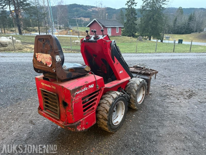 1999 Agromatic 740 Minilaster m/Silograbb/krokodille - Machine agricole: photos 5 1999 Agromatic 740 Minilaster m/Silograbb/krokodille - Machine agricole: photos 5