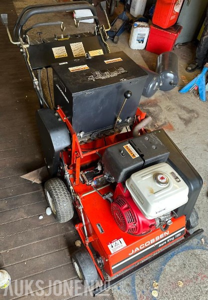 1999 Jacobsen Aero King 1321 såmaskin - kun 209 driftstimer - Machine agricole: photos 3 1999 Jacobsen Aero King 1321 såmaskin - kun 209 driftstimer - Machine agricole: photos 3