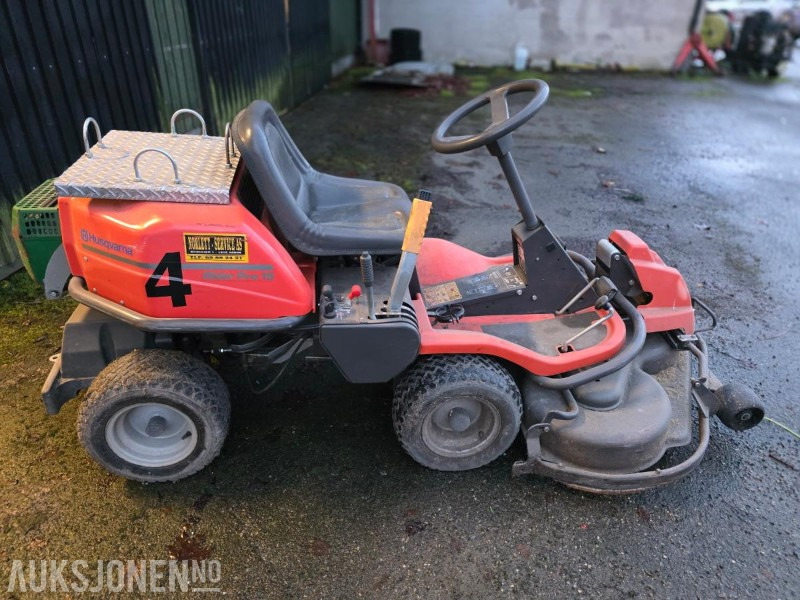 2002 Husqvarna Rider Pro 15 Sitteklipper - Machine agricole: photos 4 2002 Husqvarna Rider Pro 15 Sitteklipper - Machine agricole: photos 4