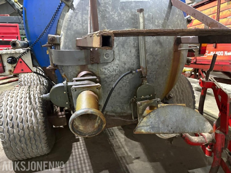 2002 Moi CX8500 vakum vogn - Machine agricole: photos 5 2002 Moi CX8500 vakum vogn - Machine agricole: photos 5