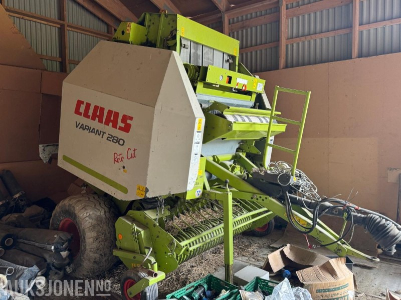 2006 Claas Variant 280 rundballepresse / Beltepresse - Machine agricole: photos 1 2006 Claas Variant 280 rundballepresse / Beltepresse - Machine agricole: photos 1