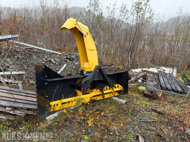 2010 Optimal snøfres – kraftig tohjuls trinns - Machine agricole: photos 2 2010 Optimal snøfres – kraftig tohjuls trinns - Machine agricole: photos 2