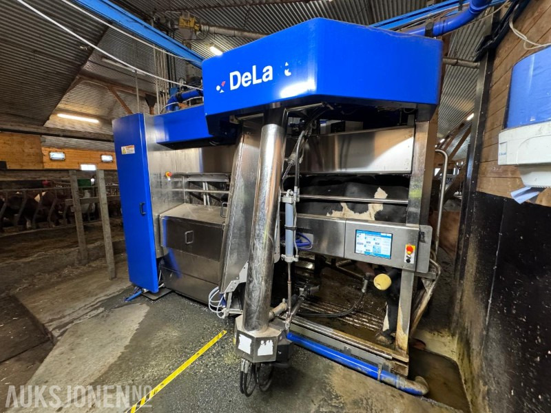 2013 DeLaval VMS melkerobot med 1 kraftfôrstasjon FSC40 - Høyre utgave - Steam - Innredning og grinder foran - Vakuumpumpe - Fortsatt i daglig drift - Machine agricole: photos 1 2013 DeLaval VMS melkerobot med 1 kraftfôrstasjon FSC40 - Høyre utgave - Steam - Innredning og grinder foran - Vakuumpumpe - Fortsatt i daglig drift - Machine agricole: photos 1