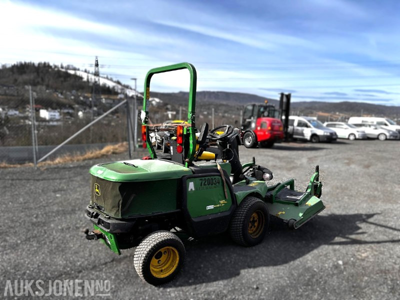 2013 John Deere 1445 series II 4WD frontmontert gressklipper - Machine agricole: photos 5 2013 John Deere 1445 series II 4WD frontmontert gressklipper - Machine agricole: photos 5