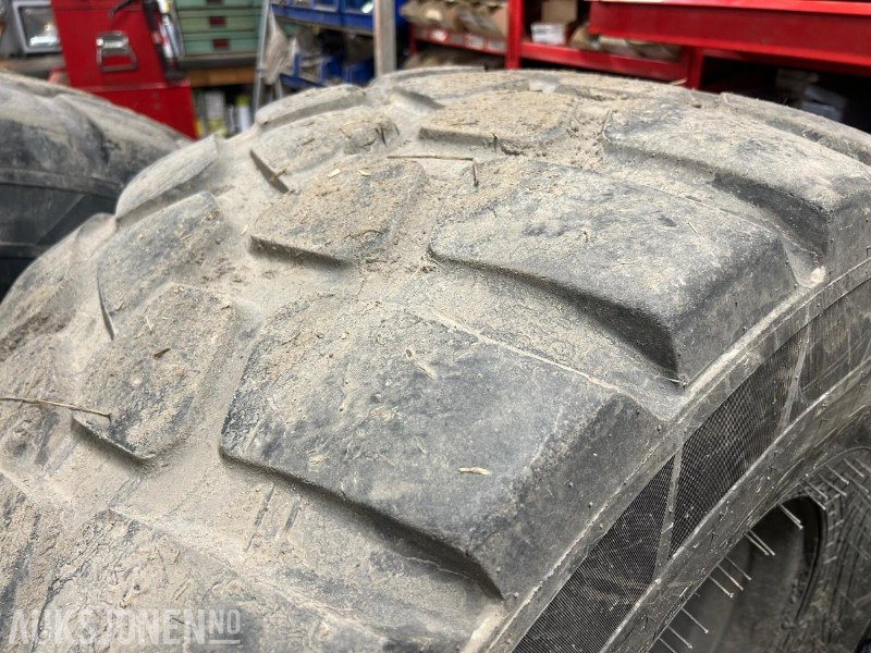 4 stk - Nokian 560/60 22.5 - Stått på 18t bailey - Machine agricole: photos 4 4 stk - Nokian 560/60 22.5 - Stått på 18t bailey - Machine agricole: photos 4