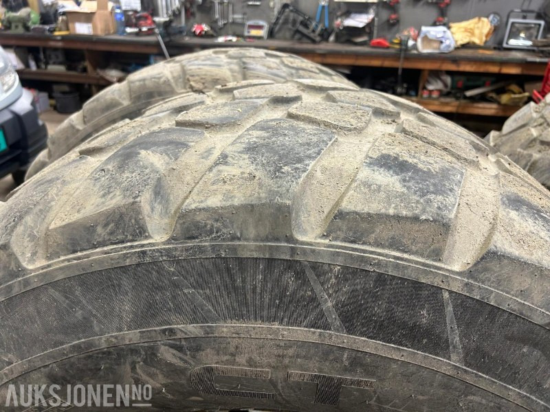 4 stk - Nokian 560/60 22.5 - Stått på 18t bailey - Machine agricole: photos 3 4 stk - Nokian 560/60 22.5 - Stått på 18t bailey - Machine agricole: photos 3