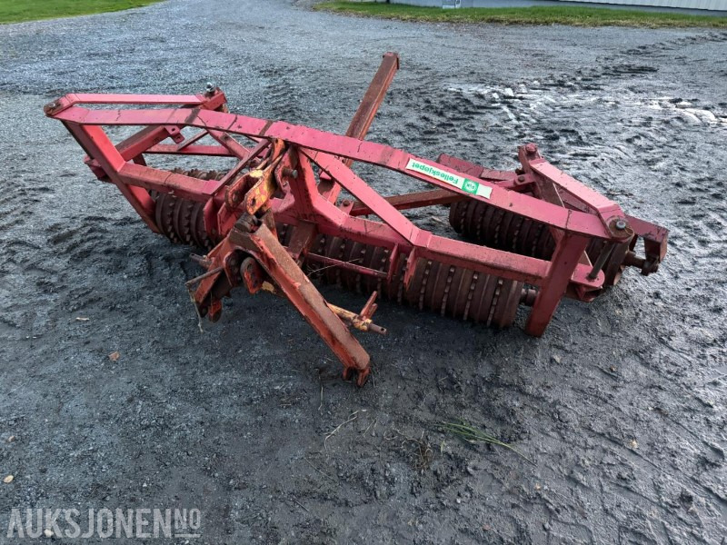 Åker rulle til traktor - Machine agricole: photos 2 Åker rulle til traktor - Machine agricole: photos 2