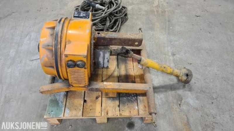 Hummel S170 Sveiseapparat for traktor PTO - Machine agricole: photos 2 Hummel S170 Sveiseapparat for traktor PTO - Machine agricole: photos 2