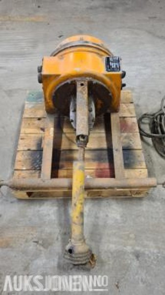 Hummel S170 Sveiseapparat for traktor PTO - Machine agricole: photos 3 Hummel S170 Sveiseapparat for traktor PTO - Machine agricole: photos 3
