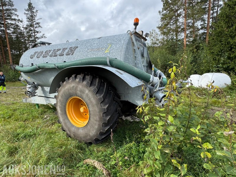 Joskin MODULO2 10000 ME vakuumvogn - Machine agricole: photos 3 Joskin MODULO2 10000 ME vakuumvogn - Machine agricole: photos 3