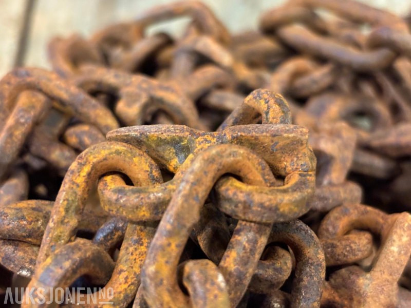 Kjettingsett 2stk 480/65 R28 - Machine agricole: photos 3 Kjettingsett 2stk 480/65 R28 - Machine agricole: photos 3