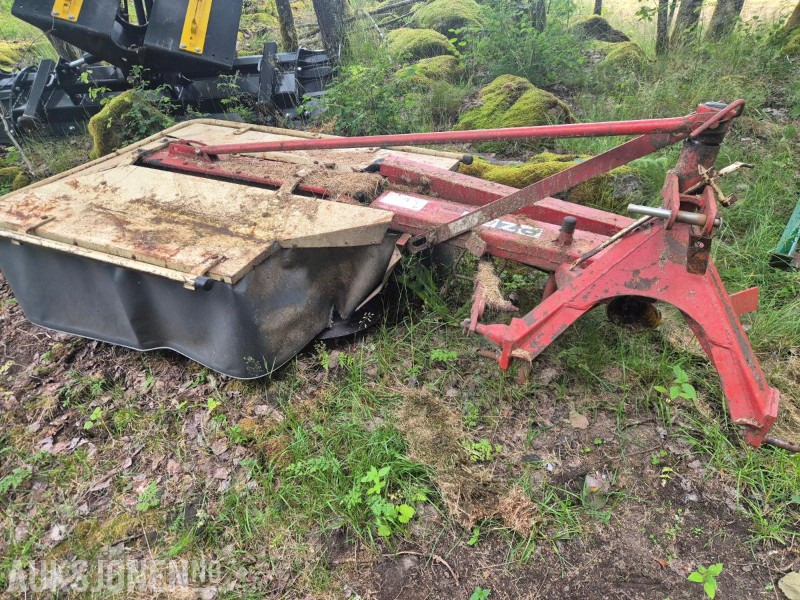 PZ 135 Slåmaskin - rep.objekt - Machine agricole: photos 1 PZ 135 Slåmaskin - rep.objekt - Machine agricole: photos 1