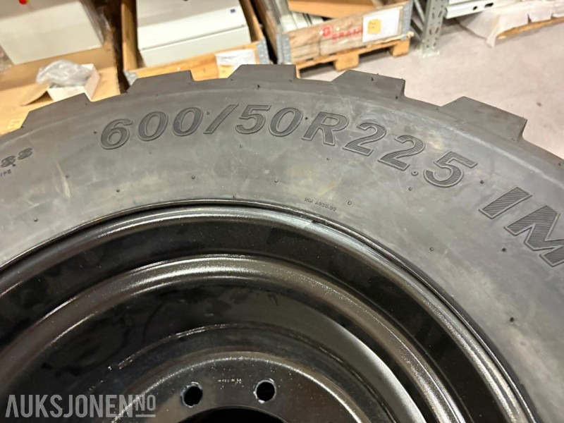 TIANLI Agro-Grip landbruksdekk på felg – 600/50 R22,5 - Machine agricole: photos 4 TIANLI Agro-Grip landbruksdekk på felg – 600/50 R22,5 - Machine agricole: photos 4