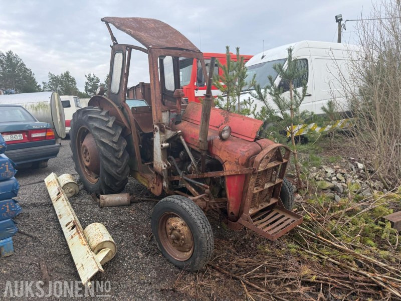 Massey Ferguson 35 - REP.OBJEKT. - Tracteur agricole: photos 1 Massey Ferguson 35 - REP.OBJEKT. - Tracteur agricole: photos 1
