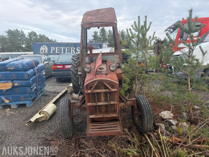 Massey Ferguson 35 - REP.OBJEKT. - Tracteur agricole: photos 3 Massey Ferguson 35 - REP.OBJEKT. - Tracteur agricole: photos 3