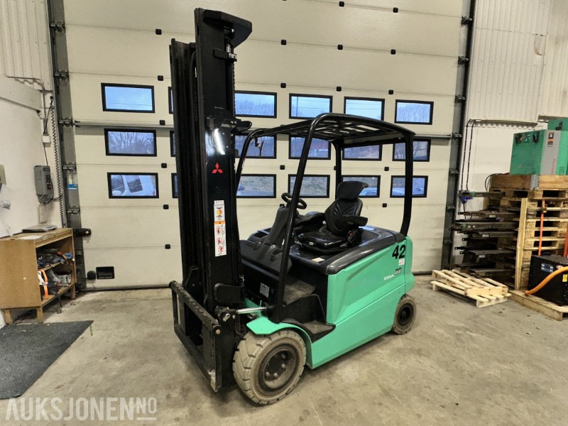 2015 Mitsubishi FB35N Elektrisk gaffeltruck m/spreder + sideskift – 3,5 tonn – Kun 496 timer! - Matériel de manutention: photos 1 2015 Mitsubishi FB35N Elektrisk gaffeltruck m/spreder + sideskift – 3,5 tonn – Kun 496 timer! - Matériel de manutention: photos 1