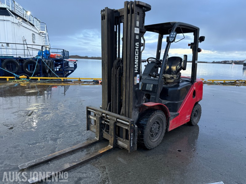 2019 Hangcha CPCD25 gaffeltruck 2,5 tonn – 2019-modell – starter og går - Matériel de manutention: photos 1 2019 Hangcha CPCD25 gaffeltruck 2,5 tonn – 2019-modell – starter og går - Matériel de manutention: photos 1