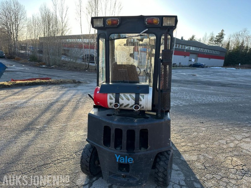 Yale Gaffeltruck med 2 gassflasker - Matériel de manutention: photos 4 Yale Gaffeltruck med 2 gassflasker - Matériel de manutention: photos 4