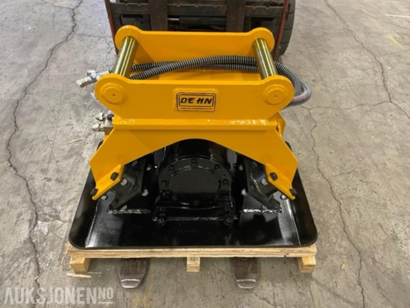 NY HENIMA VIBROPLATE TIL 4-9 TONNS GRAVEMASKIN S50 FESTE M/GARANTI - Compacteur: photos 3 NY HENIMA VIBROPLATE TIL 4-9 TONNS GRAVEMASKIN S50 FESTE M/GARANTI - Compacteur: photos 3