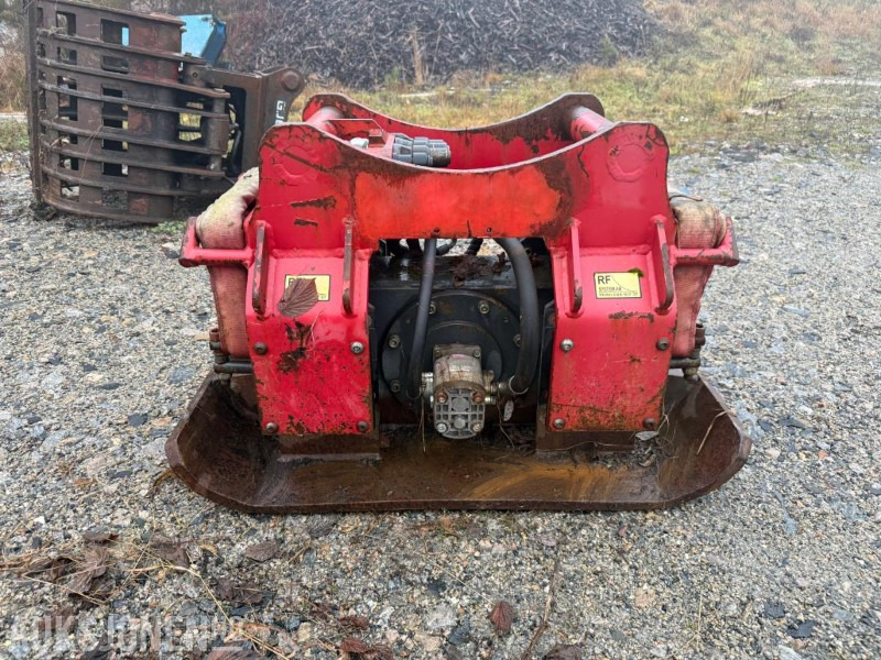 OTS vibroplate. - Compacteur: photos 1 OTS vibroplate. - Compacteur: photos 1