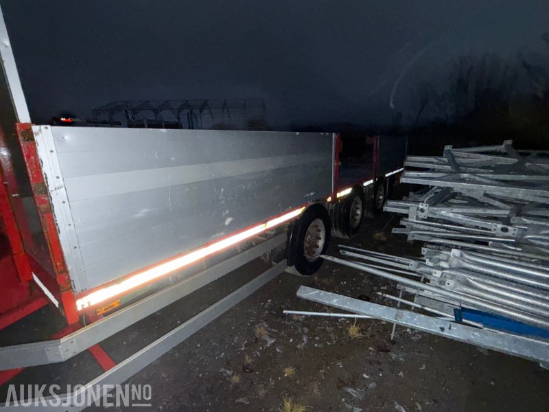 2005 Istrail Trippelkjerre - Planhenger med karmer - Remorque: photos 3 2005 Istrail Trippelkjerre - Planhenger med karmer - Remorque: photos 3