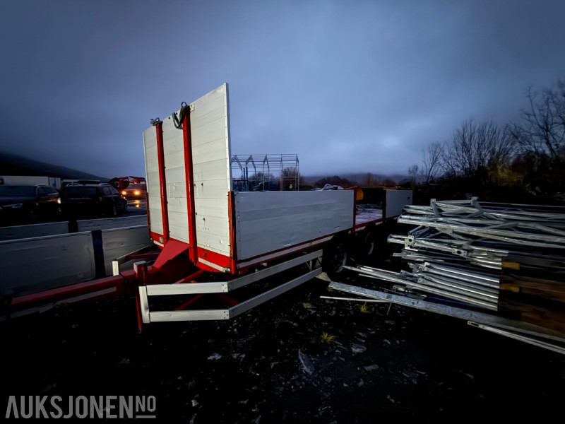 2005 Istrail Trippelkjerre - Planhenger med karmer - Remorque: photos 1 2005 Istrail Trippelkjerre - Planhenger med karmer - Remorque: photos 1