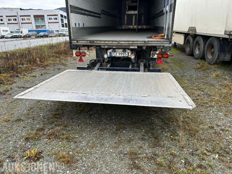 Remorque 2016 Schmitz CARGOBULL - Kjølesemi / City tralle // Carrier med 3 soner: photos 6 Remorque 2016 Schmitz CARGOBULL - Kjølesemi / City tralle // Carrier med 3 soner: photos 6