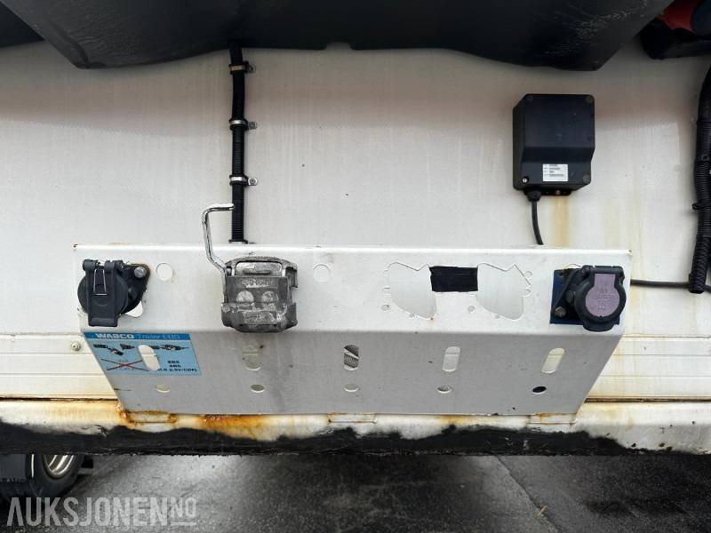 Ekeri FNA Frysesemi 2013 – Carrier Vector 1950 MT – Sideåpning – EU-godkjent til 07/2026 - Remorque: photos 4 Ekeri FNA Frysesemi 2013 – Carrier Vector 1950 MT – Sideåpning – EU-godkjent til 07/2026 - Remorque: photos 4