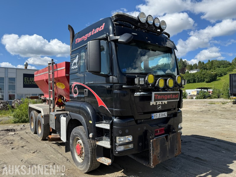2012 MAN TGS 33.540 6x6 brøyterigget kombibil med Bredal Strøer - Tracteur routier: photos 2 2012 MAN TGS 33.540 6x6 brøyterigget kombibil med Bredal Strøer - Tracteur routier: photos 2