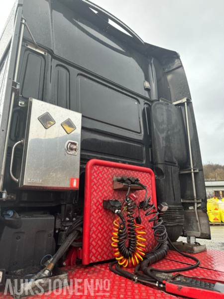 DAF XF 530 - Tracteur routier: photos 5 DAF XF 530 - Tracteur routier: photos 5