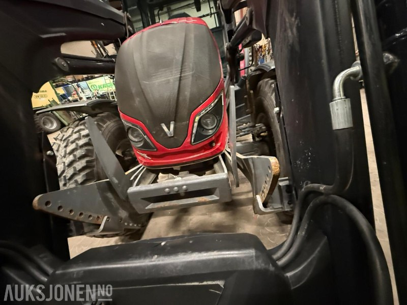 Valtra A104 m Laster, skuffe og pallegaffel - Tracteur agricole: photos 4 Valtra A104 m Laster, skuffe og pallegaffel - Tracteur agricole: photos 4