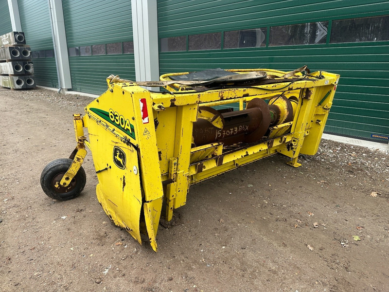 John Deere 630 A - Ensileuse: photos 3 John Deere 630 A - Ensileuse: photos 3