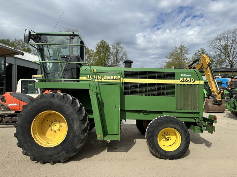 John Deere 6650 FOR PARTS - Ensileuse: photos 2 John Deere 6650 FOR PARTS - Ensileuse: photos 2
