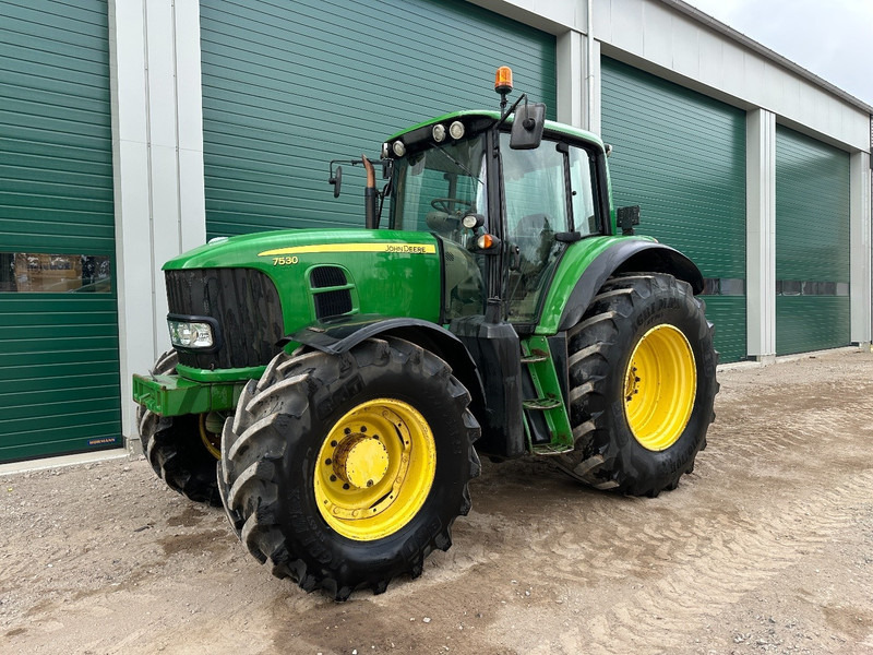 John Deere 7530 - Tracteur agricole: photos 1 John Deere 7530 - Tracteur agricole: photos 1