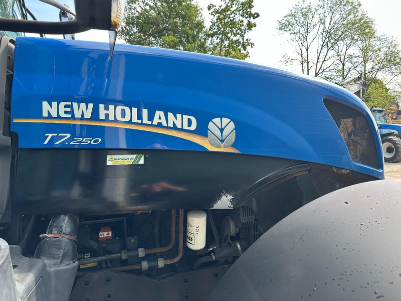 Tracteur agricole New Holland T7.250 Power Command: photos 14