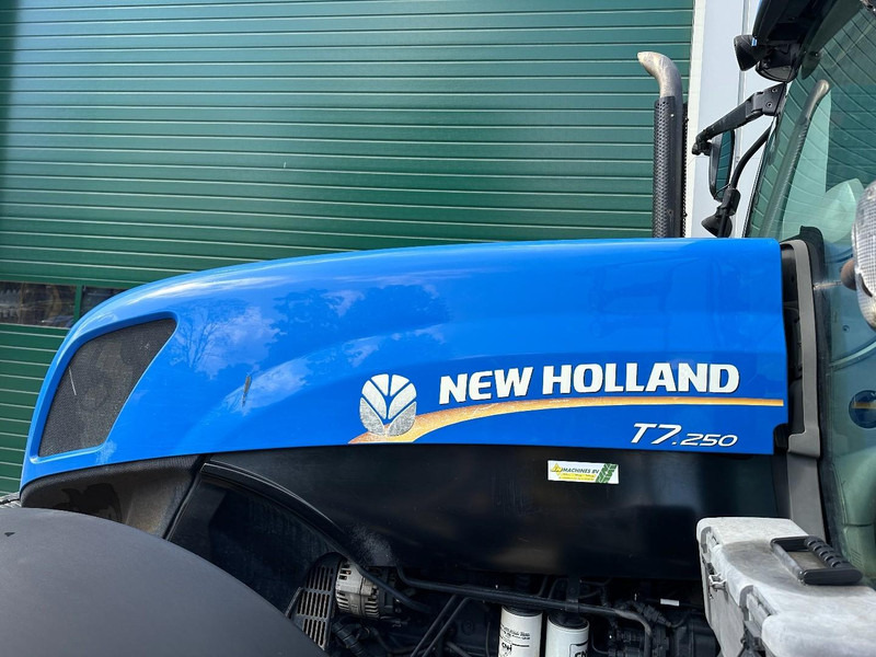 Tracteur agricole New Holland T7.250 Power Command: photos 15