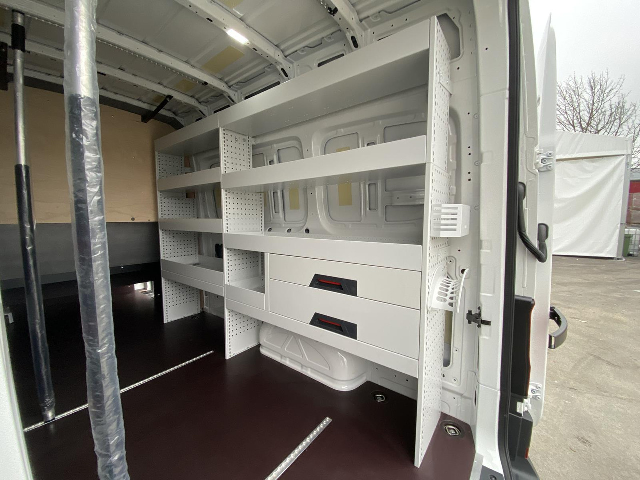 MAN TGE L4H3 180KM | SITZBANK ZWEITE REIHE + FLEXMO EINRICHTUNG - Transport de personnes: photos 5 MAN TGE L4H3 180KM | SITZBANK ZWEITE REIHE + FLEXMO EINRICHTUNG - Transport de personnes: photos 5