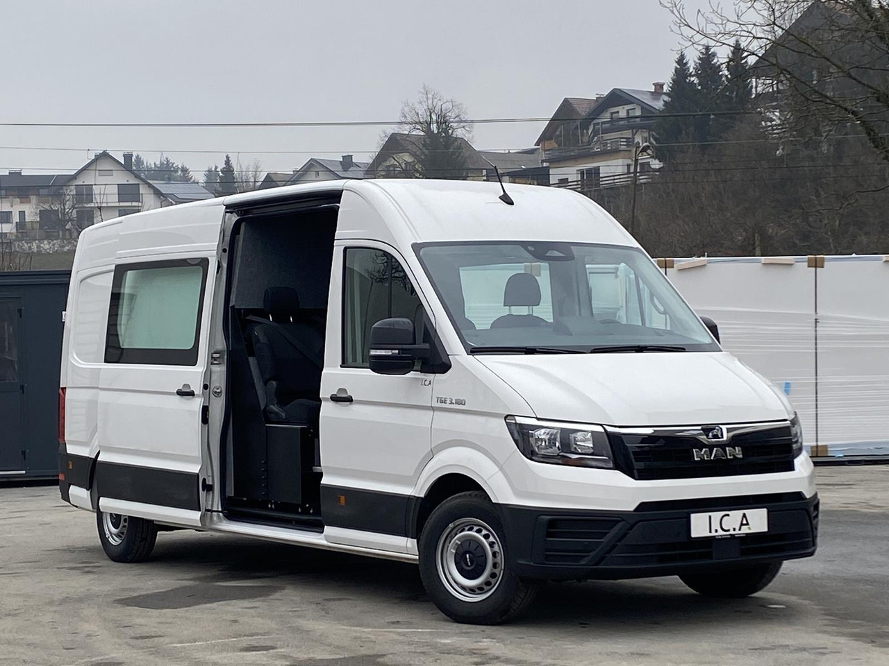 MAN TGE L4H3 180KM | SITZBANK ZWEITE REIHE + FLEXMO EINRICHTUNG - Transport de personnes: photos 4 MAN TGE L4H3 180KM | SITZBANK ZWEITE REIHE + FLEXMO EINRICHTUNG - Transport de personnes: photos 4