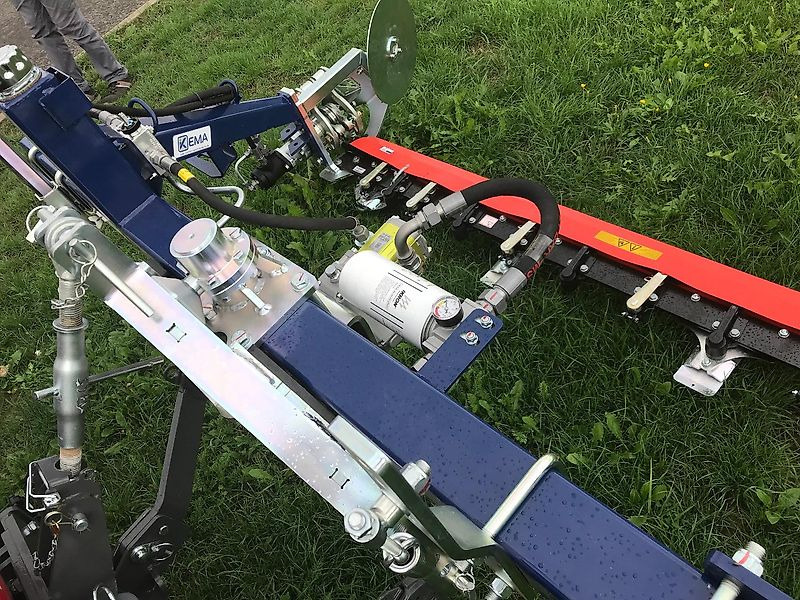 Faucheuse neuf Doppelmesser Frontmähwerk KEMA: photos 13 Faucheuse neuf Doppelmesser Frontmähwerk KEMA: photos 13