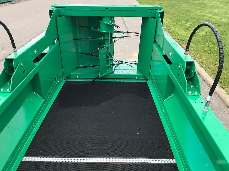 Spread-a-Bale Ballenauflöser MIDI ST 100 - Pailleuse: photos 4 Spread-a-Bale Ballenauflöser MIDI ST 100 - Pailleuse: photos 4