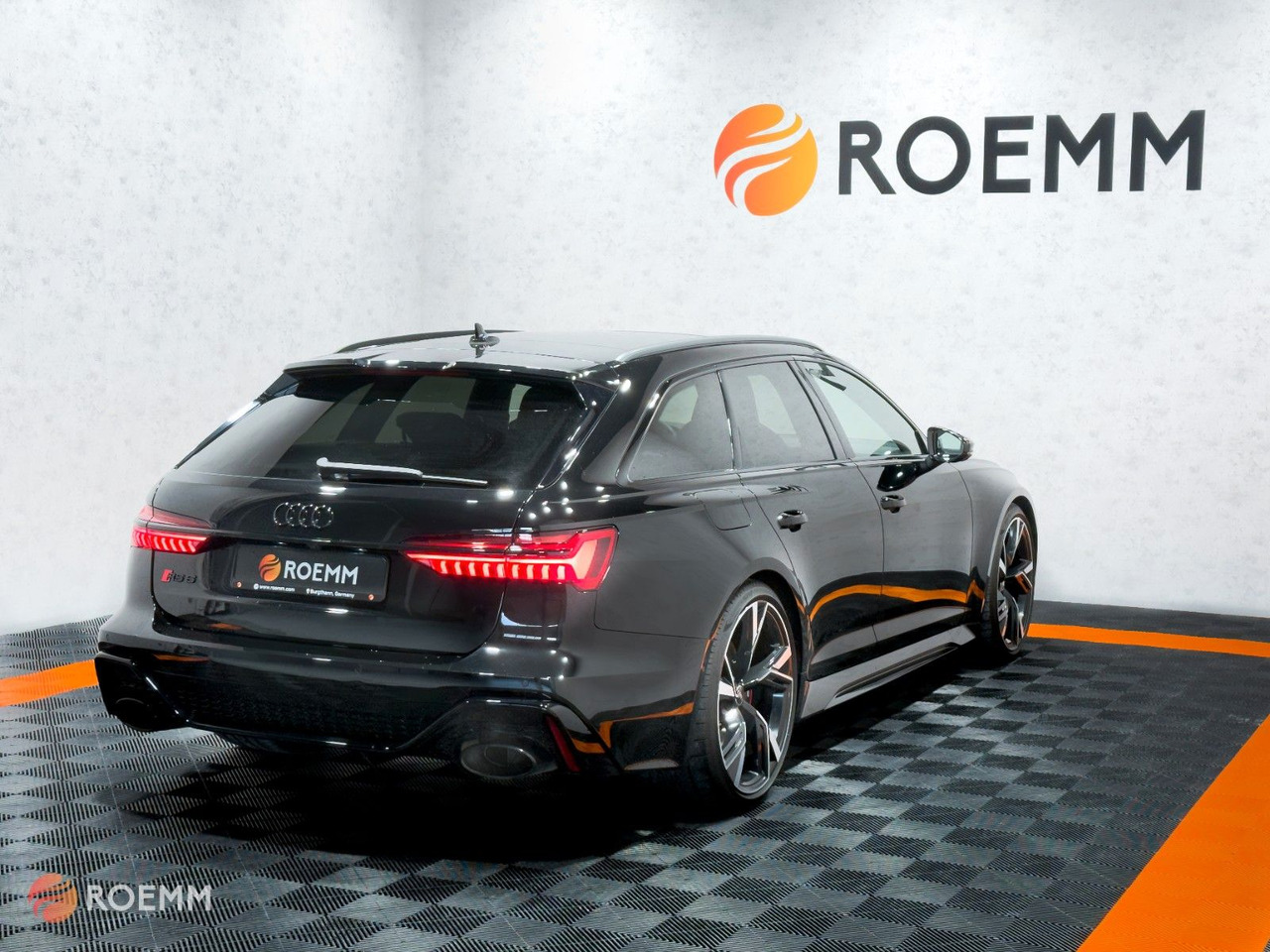 Audi RS6 Avant 4.0 TFSI quattro*Dynamik*360°*PANO*LED - Voiture break: photos 4 Audi RS6 Avant 4.0 TFSI quattro*Dynamik*360°*PANO*LED - Voiture break: photos 4