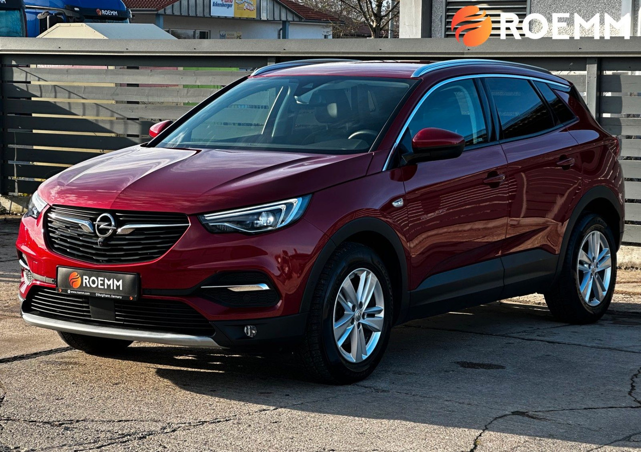 Opel Grandland (X) Innovation*360°*Sitzheiz v.&h.* - SUV: photos 1 Opel Grandland (X) Innovation*360°*Sitzheiz v.&h.* - SUV: photos 1