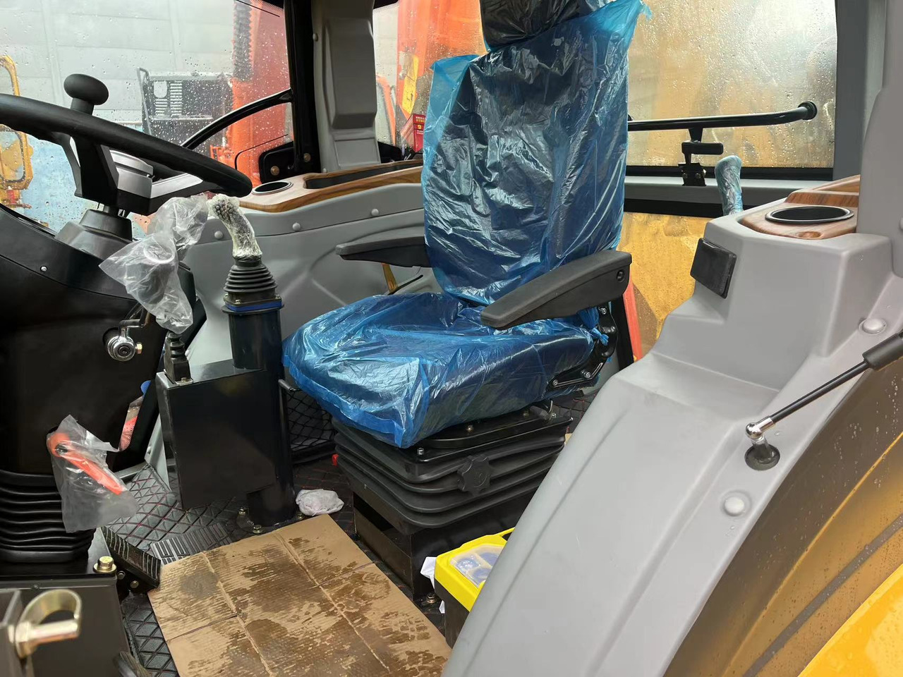 Tractopelle neuf Caterpillar 420F Backhoe CAT 420F2 New or Used JCB 3CX 4CX Read to Ship: photos 9 Tractopelle neuf Caterpillar 420F Backhoe CAT 420F2 New or Used JCB 3CX 4CX Read to Ship: photos 9