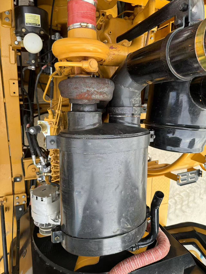 Caterpillar Loader CAT Loader 966H 966F 980G 988G Used Loader in Good Work Performance - Chargeuse sur pneus: photos 3 Caterpillar Loader CAT Loader 966H 966F 980G 988G Used Loader in Good Work Performance - Chargeuse sur pneus: photos 3
