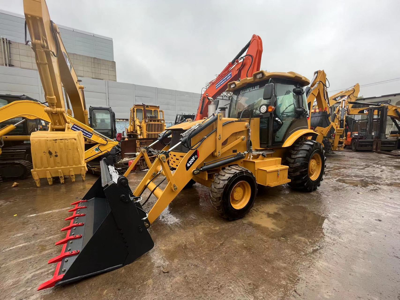 Caterpillar New Backhoe Loader 420F CAT Backhoe JCB 3CX 4CX on Sale - Tractopelle: photos 4 Caterpillar New Backhoe Loader 420F CAT Backhoe JCB 3CX 4CX on Sale - Tractopelle: photos 4