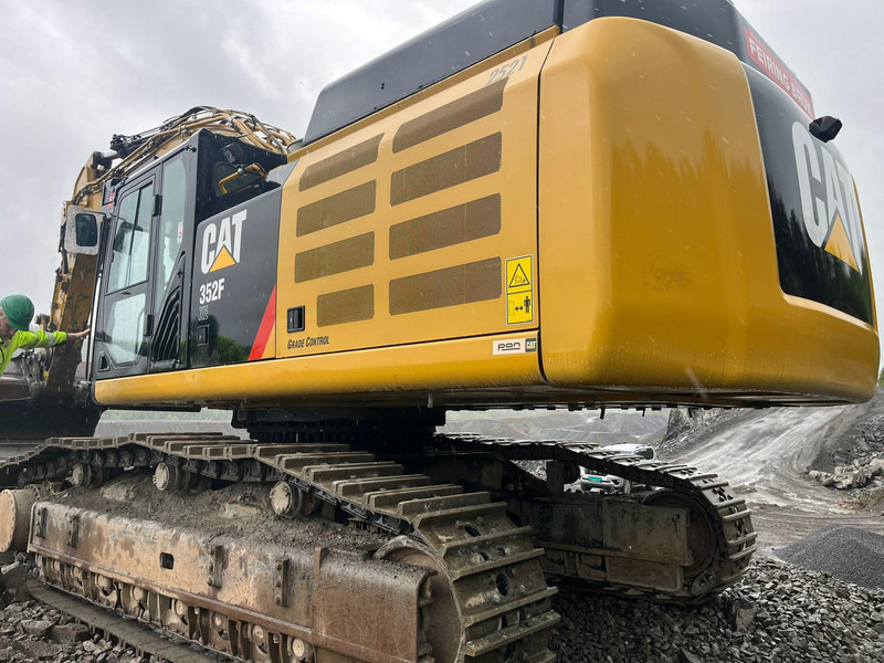 Caterpillar 352F XE - Pelle sur chenille: photos 1 Caterpillar 352F XE - Pelle sur chenille: photos 1