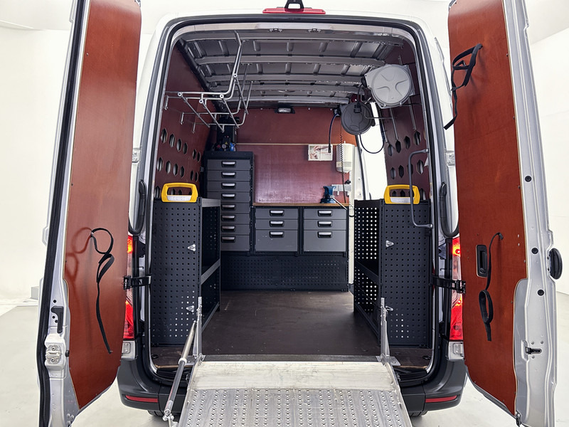 Mercedes-Benz Sprinter 316 2.2 CDI L2H2 Financial Lease Inrichting Oprijplaat Navigatie Achteruitrijcamera Apple Carplay/Android Auto - Fourgon utilitaire: photos 5 Mercedes-Benz Sprinter 316 2.2 CDI L2H2 Financial Lease Inrichting Oprijplaat Navigatie Achteruitrijcamera Apple Carplay/Android Auto - Fourgon utilitaire: photos 5