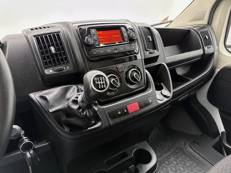 Opel Movano 2.2D 140 Zwaar L4H3 Edition Imperiaal Trekhaak 3000kg Cruise control Airco - Fourgon utilitaire: photos 5 Opel Movano 2.2D 140 Zwaar L4H3 Edition Imperiaal Trekhaak 3000kg Cruise control Airco - Fourgon utilitaire: photos 5