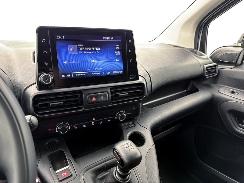 Toyota PROACE CITY 1.5 D-4D Live Navigatiesysteem Betimmering Fabrieksgarantie Cruise control - Fourgonnette: photos 5 Toyota PROACE CITY 1.5 D-4D Live Navigatiesysteem Betimmering Fabrieksgarantie Cruise control - Fourgonnette: photos 5